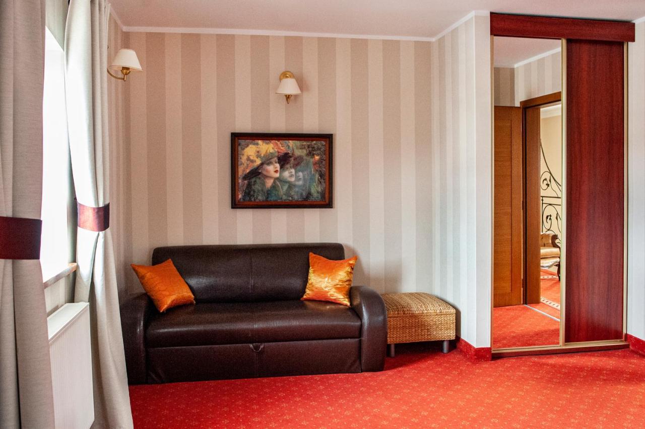 Hotel Spichlerz Lubawa 外观 照片